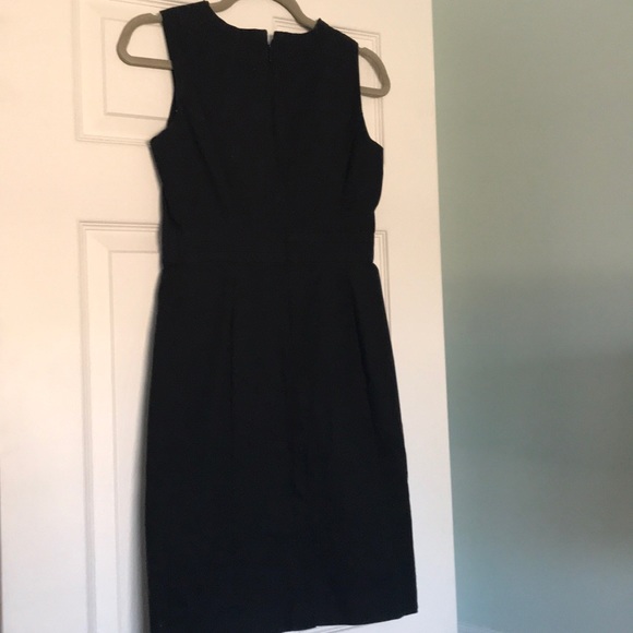 Banana Republic black dress. Size 2. - Picture 7 of 7